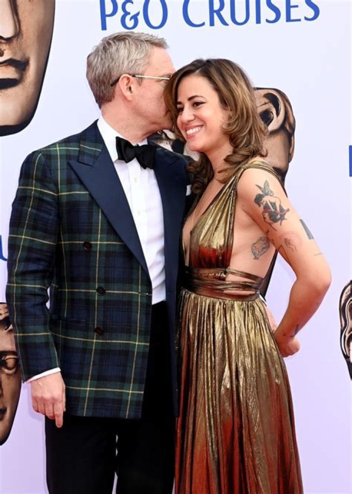 Martin Freeman: Wife, net worth, tattoos, smoking & body facts