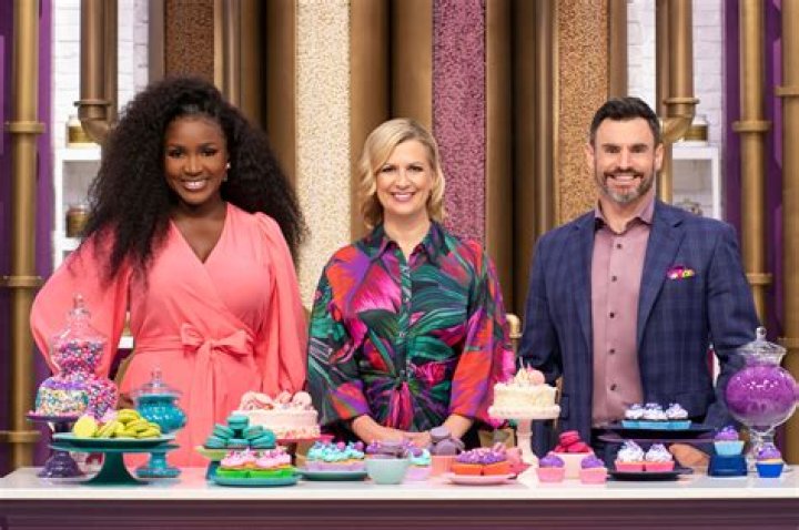 
Meet Anna Olson Husband Michael Olson: How Rich Is Great Chocolate Showdown Judge In 2022? 