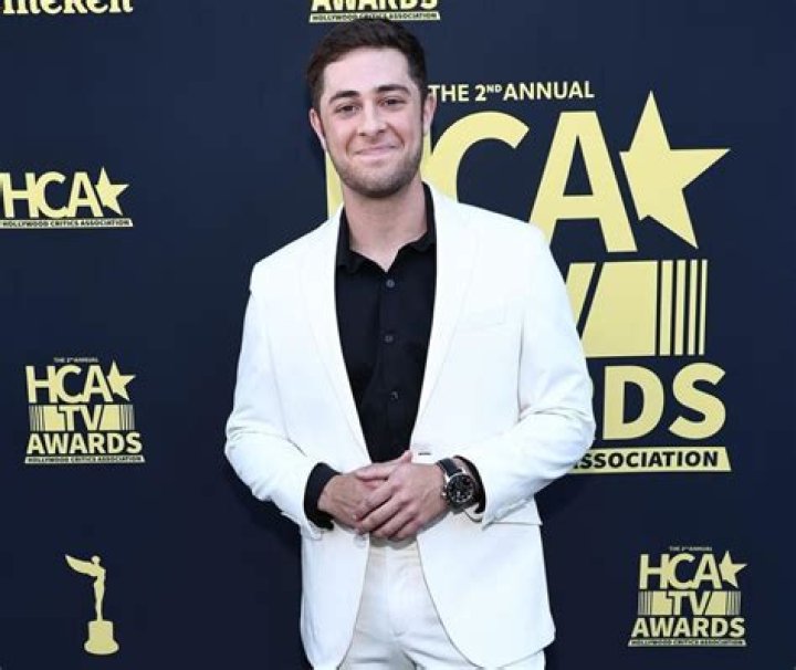 Meet Jaren Lewison Parents Jason And Lauren Ethnicity And Siblings