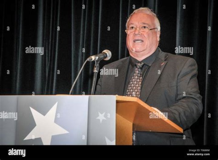 Michael Starke (actor)’s biography, net worth, fact, career, awards and life story