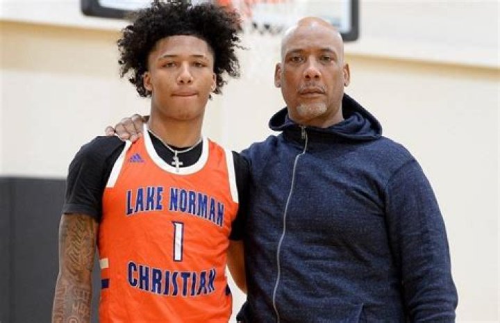 Mikey Williams Siblings: What To Know About His Sister and Brother