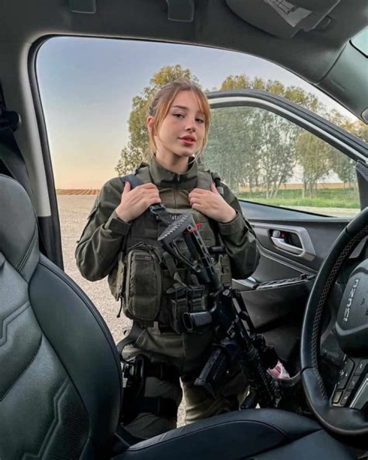 
Natalia Fadeev Height, Weight, Net Worth, Age, Birthday, Wikipedia, Who, Nationality, Biography 