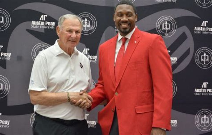 Nate James (basketball)