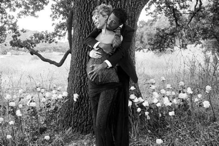 
Nick Cannon and Alyssa Scott Mark Final Days of Her Second Pregnancy with Sweet Maternity Photos 