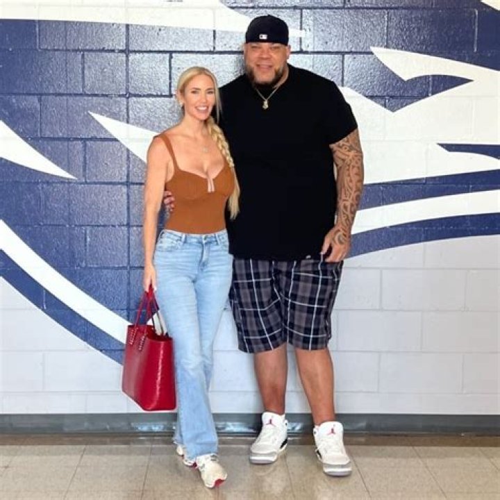 Nick Watt (CNN Reporter) Bio, Wiki, Age, Wife, Family, ABC News, Salary, and Net Worth.