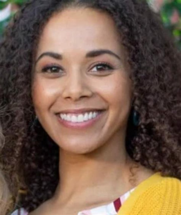 Nicki Whitely Height, Weight, Net Worth, Age, Birthday, Wikipedia, Who, Nationality, Biography