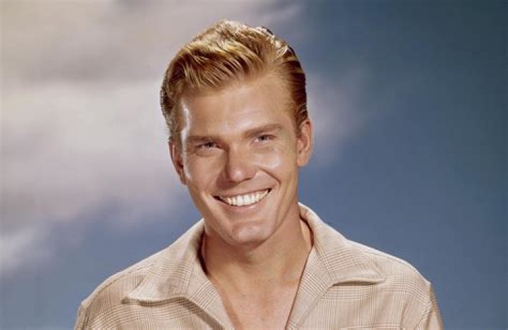 Peter Brown Net Worth