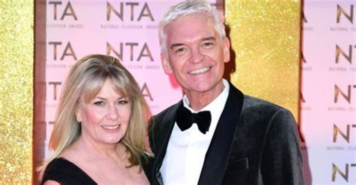 Philip Schofield Wiki, Wife, Children, Net Worth, Salary, Age, Height