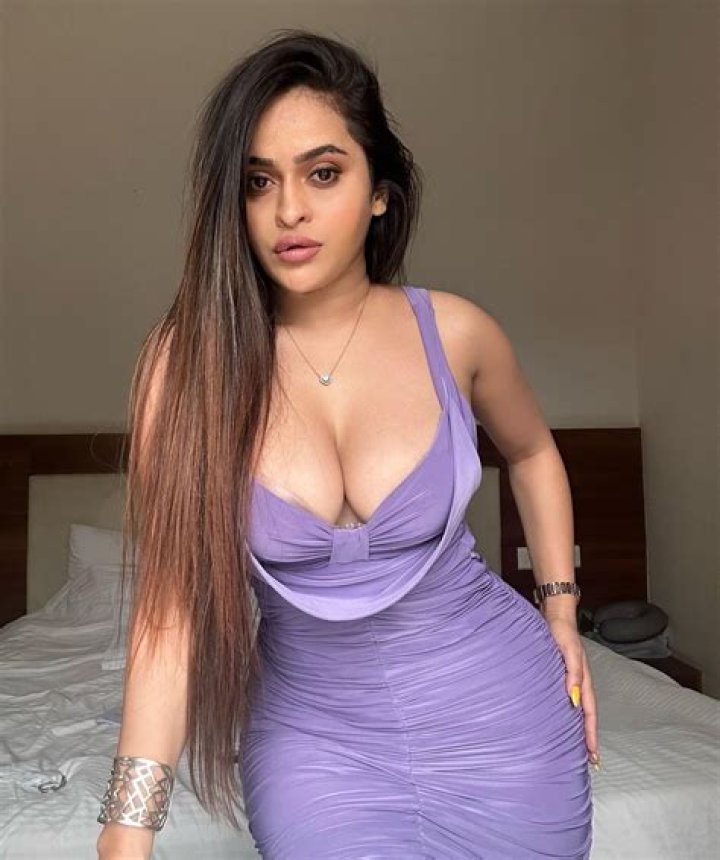 
Prajakta Dusane Height, Weight, Net Worth, Age, Birthday, Wikipedia, Who, Nationality, Biography 