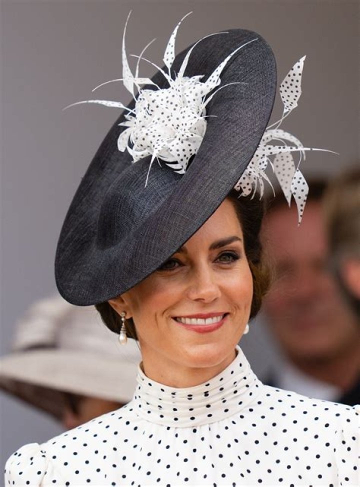 
Queen Had Sentimental Nickname for $55M Diamond Brooch That Could Be Inherited by Kate Middleton 