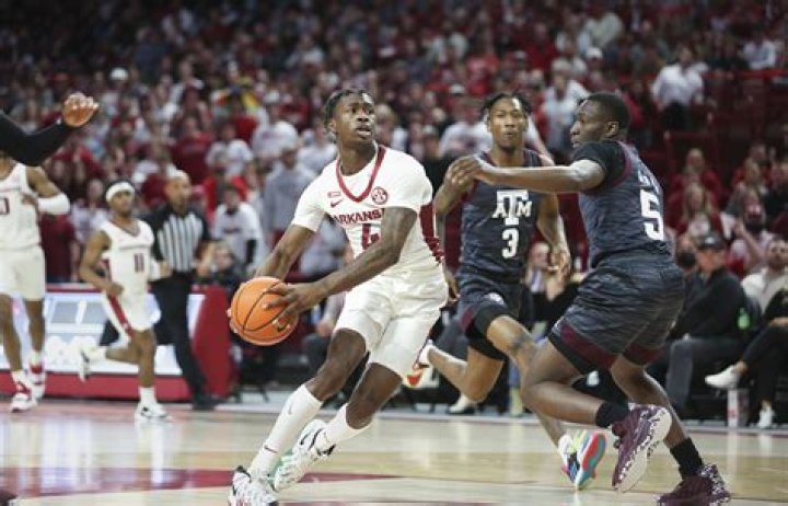 Razorbacks Davonte Davis Credits Mom Terrie Davis For All The Family Support
