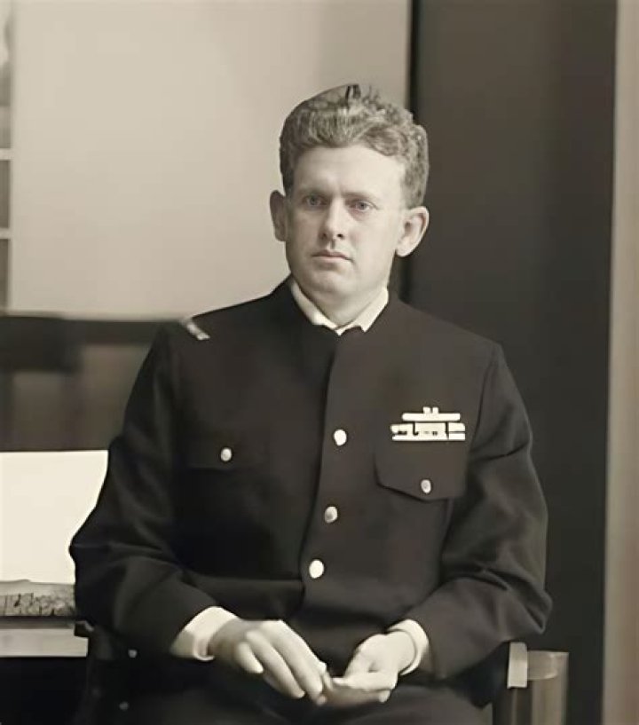 Robert Finlay Net Worth