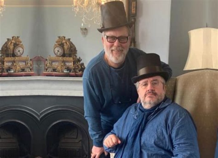 Roger Benton Height, Weight, Net Worth, Age, Birthday, Wikipedia, Who, Instagram, Biography