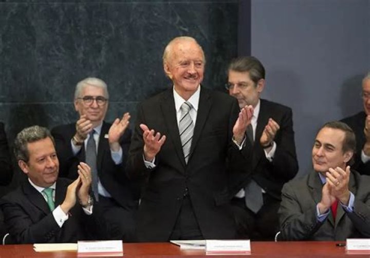 
Rogerio Azcarraga Madero Wikipedia Grupo Formula Founder And Honorary President Dies At 92 