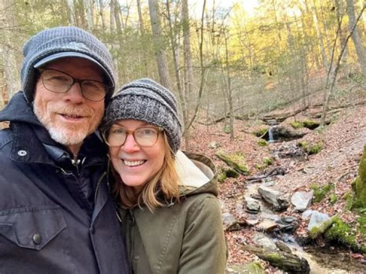 Ron Howard Height, Weight, Body Measurements, Shoe Size