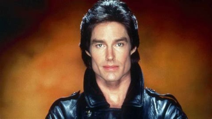 Ronn Moss: Wife, net worth, tattoos, smoking & body facts