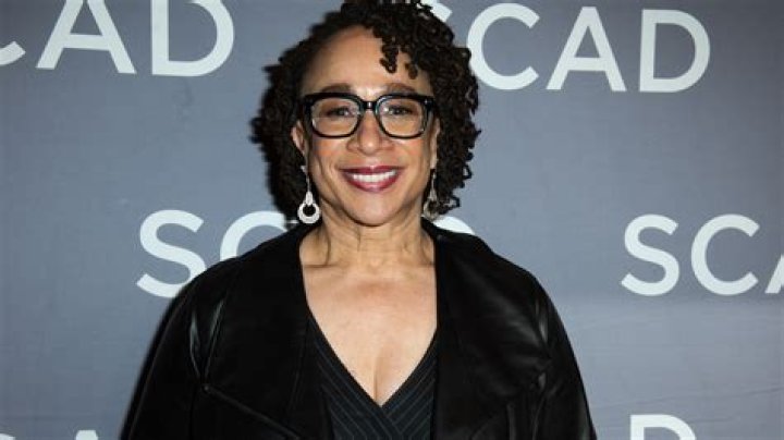 S. Epatha Merkerson Height, Weight, Net Worth, Age, Birthday, Wikipedia, Who, Nationality, Biography