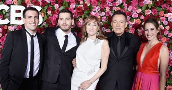 
Sam Ryan Springsteen Is Bruce Springsteen’s Son – Meet The Singer 