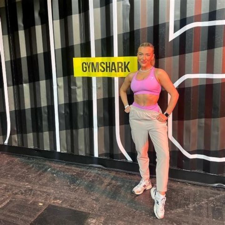 
Sammi Marsh Height, Weight, Net Worth, Age, Birthday, Wikipedia, Who, Nationality, Biography 