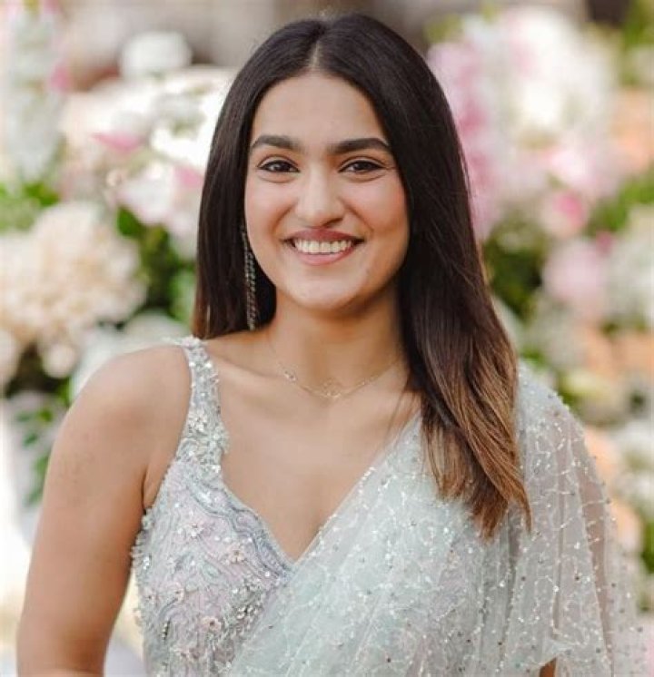 
Saniya Iyappan Height, Weight, Net Worth, Age, Birthday, Wikipedia, Who, Nationality, Biography 