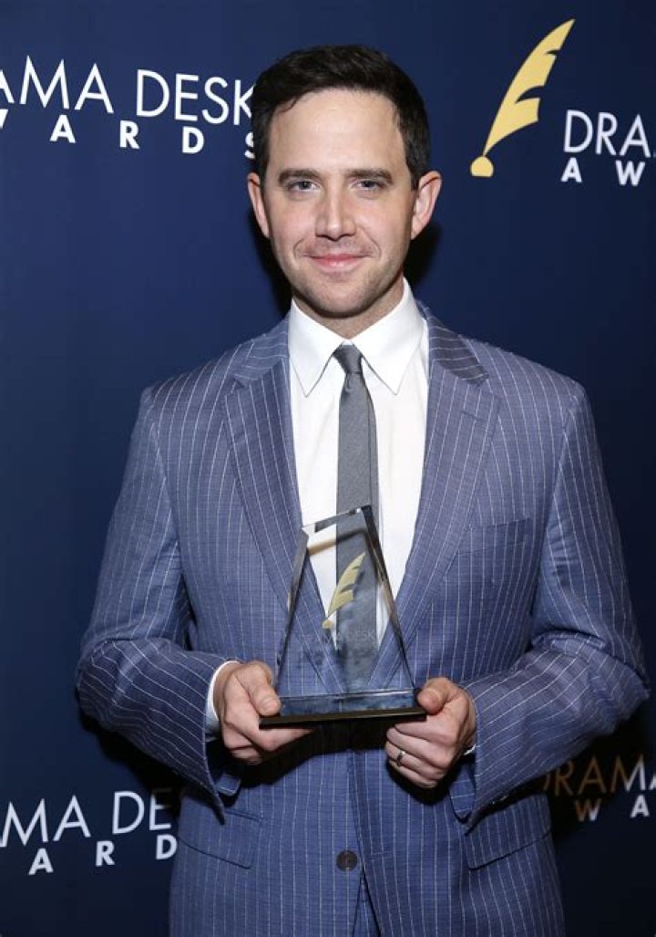Santino Fontana Net Worth
