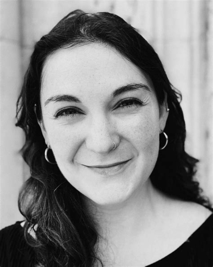 Sarah Holder Net Worth