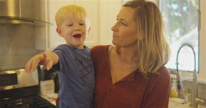 Sarah Wroblewski Husband, Net Worth, Salary, Kids, Age, Height, Bio