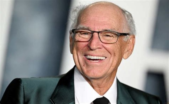 Saul Smith’s biography, net worth, fact, career, awards and life story