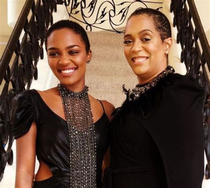 Shontell McClain Bio, Wiki, Age, Height, Husband, House of Payne, Net Worth