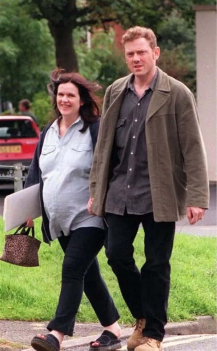 Siobhan Finneran Net Worth, Earnings, Married Life, Husband, Divorce, Children, Wiki-Bio