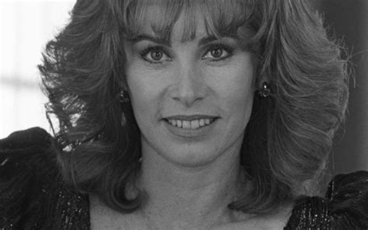 Stefanie Powers Net Worth