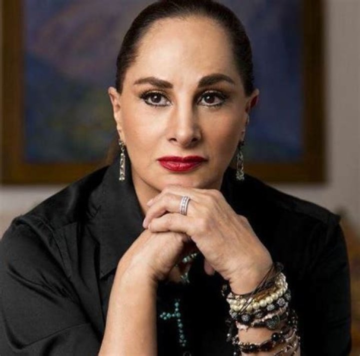 Susana Dosamantes Net Worth