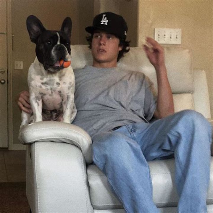 Tacoda Dubbs Height, Weight, Net Worth, Age, Birthday, Wikipedia, Who, Instagram, Biography