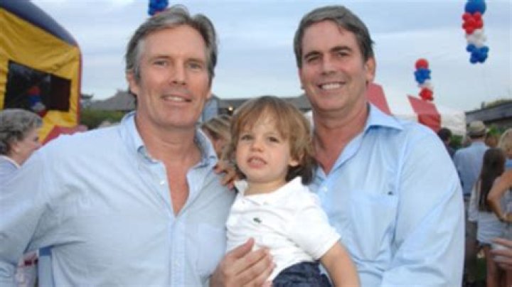 Tanner Thomason Bio, Wiki, Height, Birthday, Gay, Wife, Partner, Fear Inc, Dish Nation and Net Worth