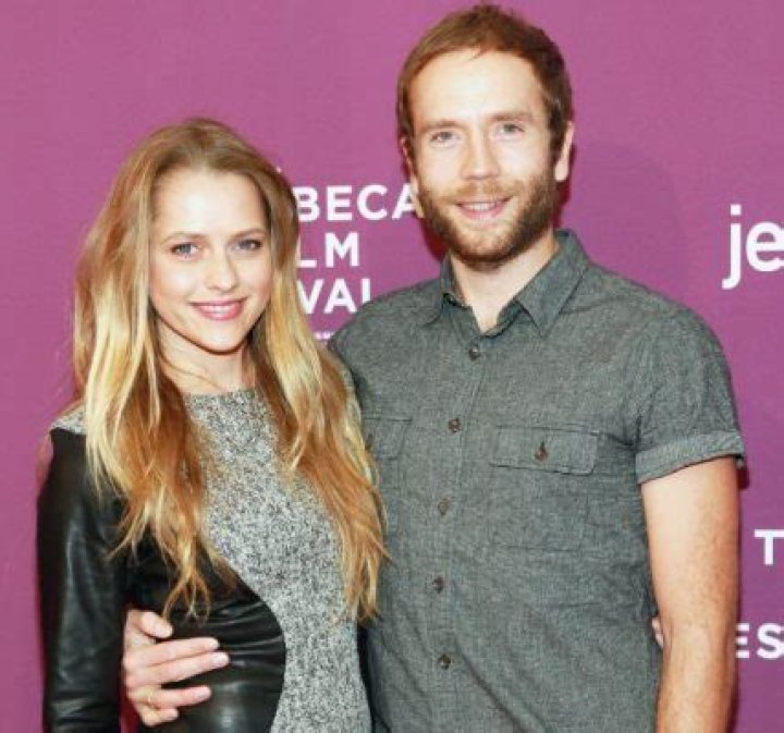 Who Is Teresa Palmer Husband? Explore Her Age, Net worth, Movies, Parents, and Instagram