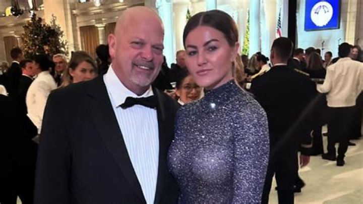 The Untold Truth About Rick Harrison’s Wife – Deanna Burditt