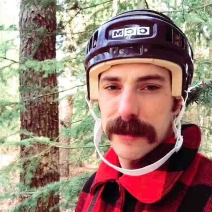 Time Hawkey Age, Birthday, Wikipedia, Who, Nationality, Biography