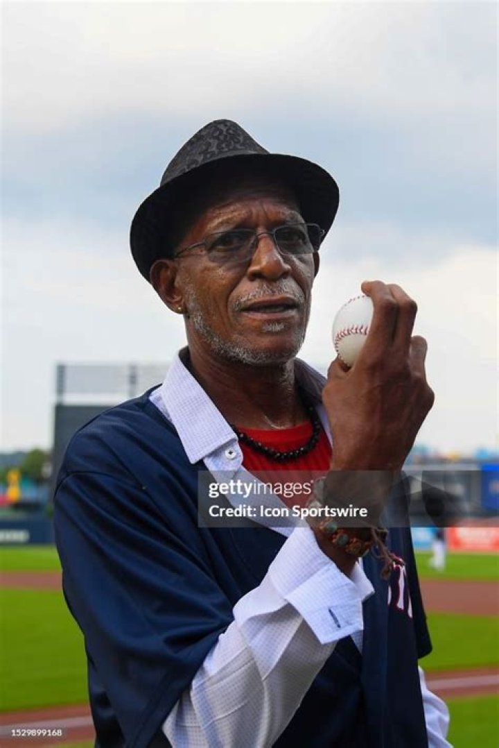 
Todd Boyd Height, Weight, Net Worth, Age, Birthday, Wikipedia, Who, Nationality, Biography 