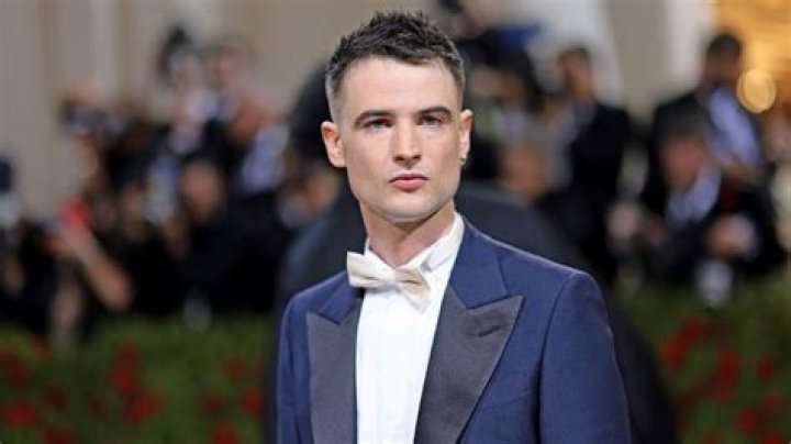 Tom Sturridge Net Worth