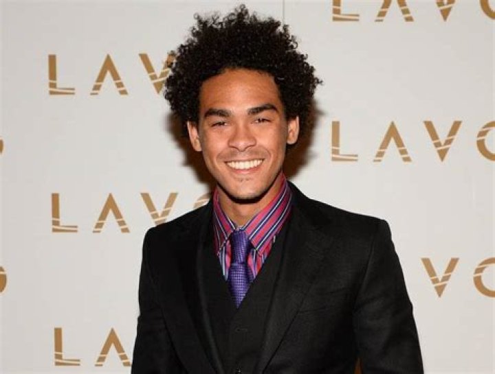 Trey Smith- Wiki, Biography, Age, Height, Net Worth, Family