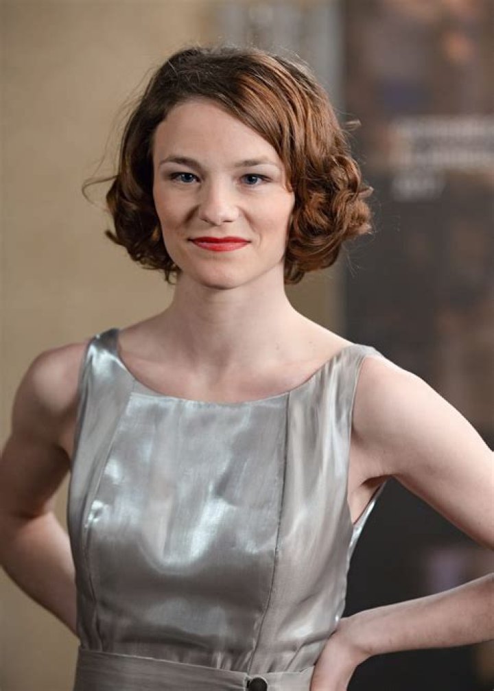 
Valerie Pachner Height, Weight, Net Worth, Age, Birthday, Wikipedia, Who, Nationality, Biography 