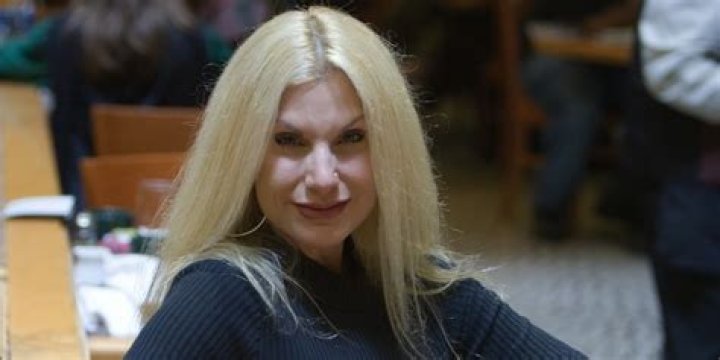 Virginia Hey Net Worth