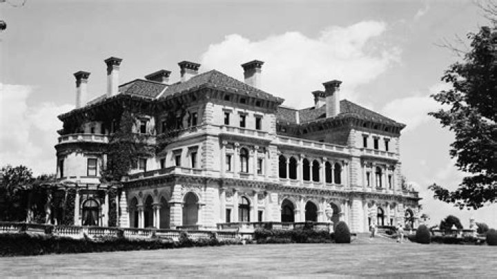 Was Jay Gould A Part Of The Gilded Age Society? How Did He Contribute To Its Establishment?