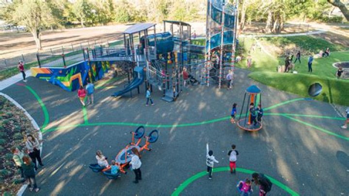 
Was Rapper Ksmigz Killed At A Playground? Death Cause & Wikipedia, What Is His Real Name? 