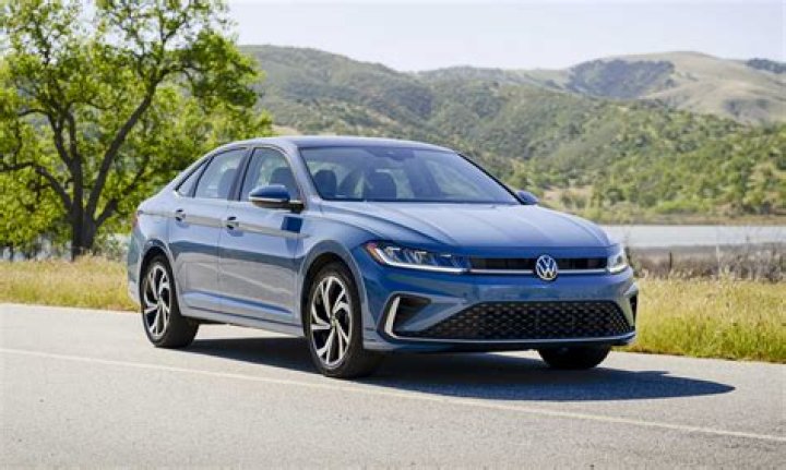 What is the Difference Between Volkswagen Jetta and Volkswagen Passat