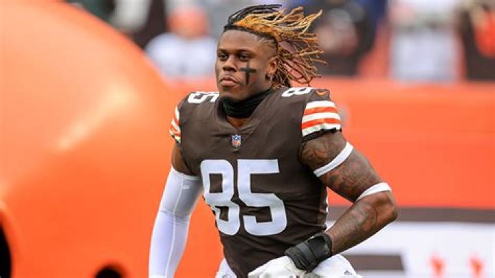 What nationality is David Njoku?