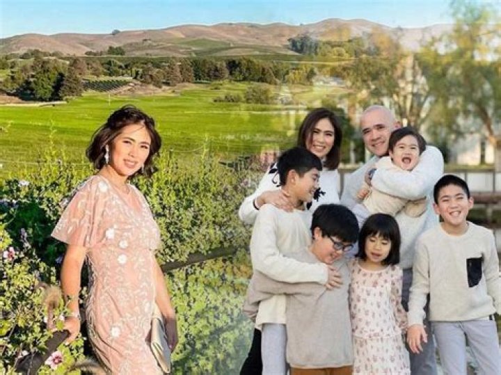 
Who Are Alison Van Uytvanck’s Parents? Meet Her Mother Krista & Father René Van Uytvanck 