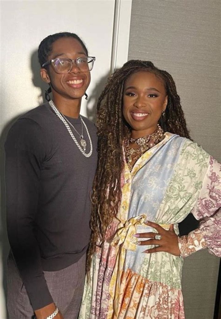 Who are Jennifer Hudsons Parents? Jennifer Hudson Biography, Parents Name, Nationality and More