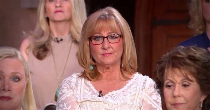 
Who are Lili Bernard, Janice Dickinson, Lise-Lotte Lublin, Janice Baker Kinney, women accusing Bill Cosby of sexual assault? 