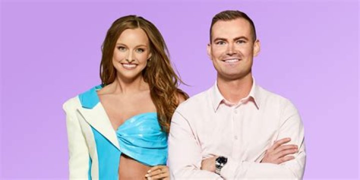 Who is Daniel Tosh Wife? Carly Hallam’s Wiki, Age, Family